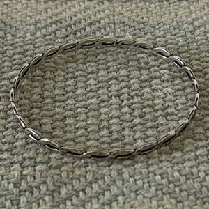 Rare Retired James Avery Twisted Bangle Bracelet